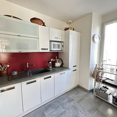Apartamento Grand T3 Bis Chaleureux Avec Terrasse, Ascenseur Et Parking Gratuit, A Deux Pas De La Place Castellane - Fr-1-309-151